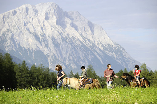 Landhotel im Herbst