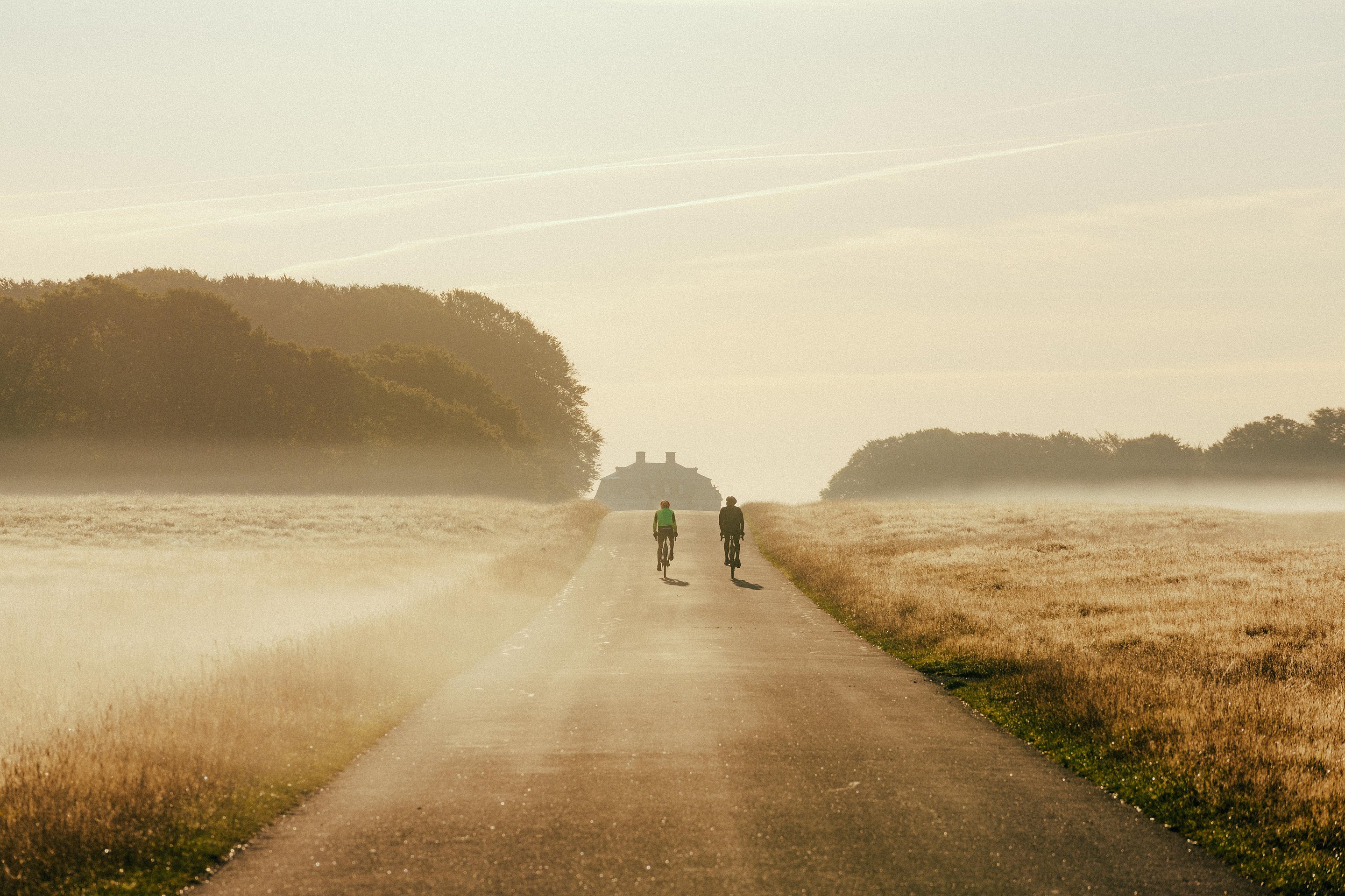 Zwei Radfahrer in Dänemark